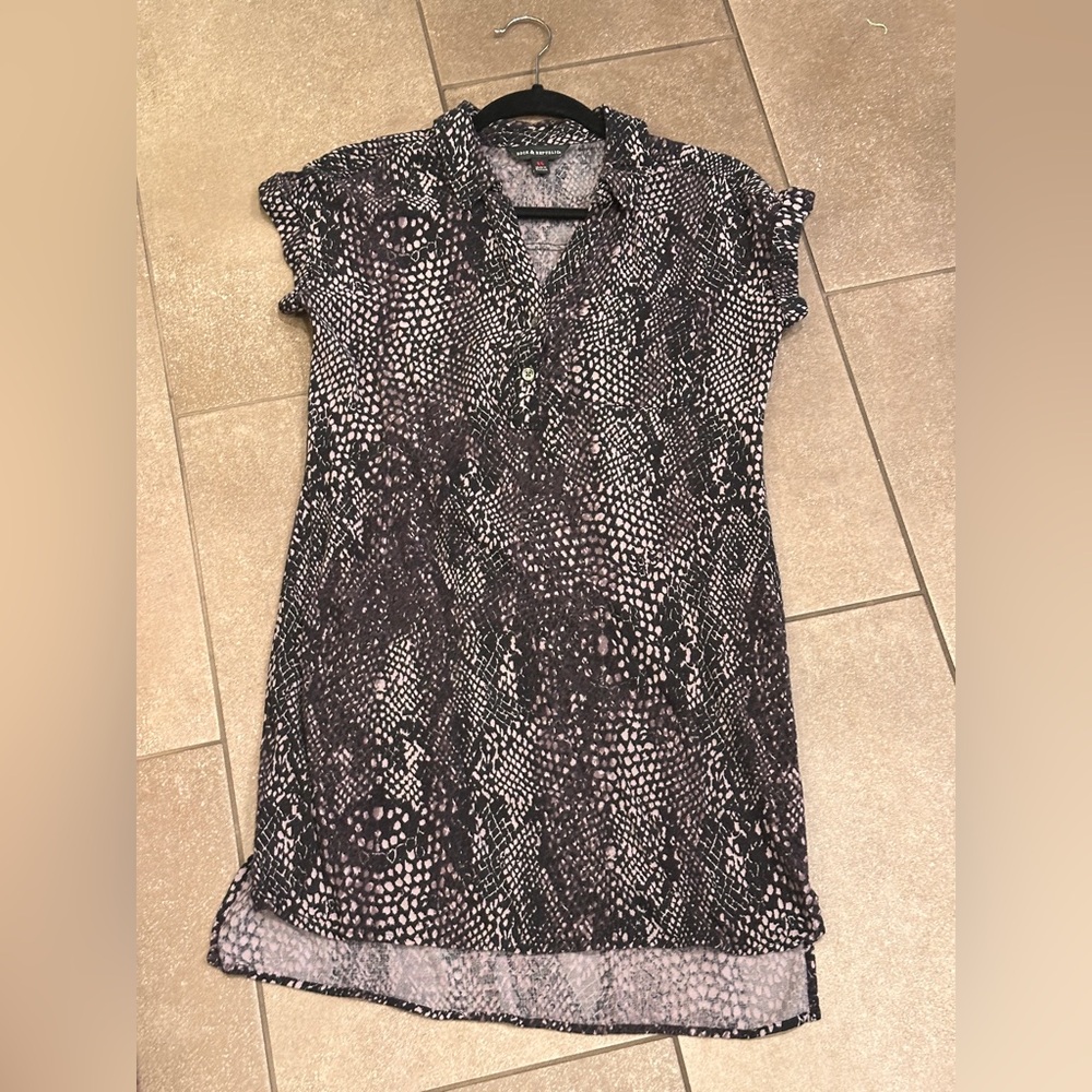 2/$10 or 3/$12 ❤️ Rock & Republic Black Snake-Print Cap Sleeve Tunic Dress XS